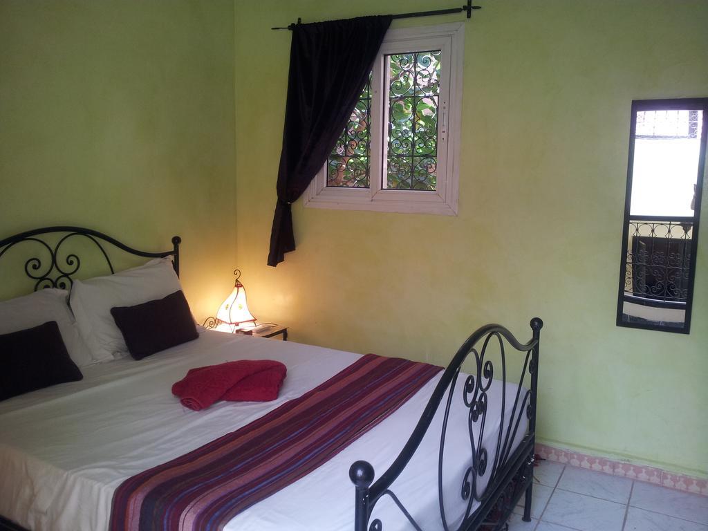Riad Les Portes De La Medina 마라케시 객실 사진
